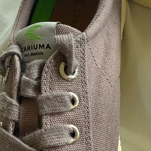 Cariuma OCA Low in Mystic Grey Canvas Sneakers Sz 8 Preppy Streetwear - Picture 13 of 15